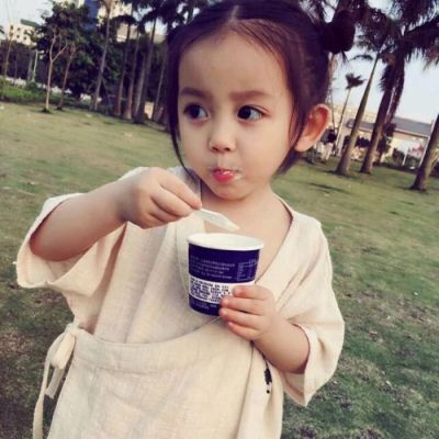 一男一女超可爱的小孩子情侣图片头像 高清好看的小孩子情侣头像