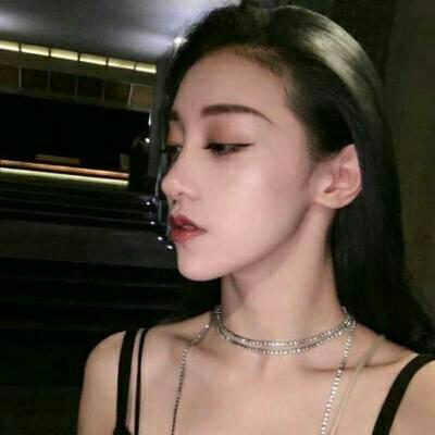 社会女混混qq头像 高清很拽很社会照片女生头像图片