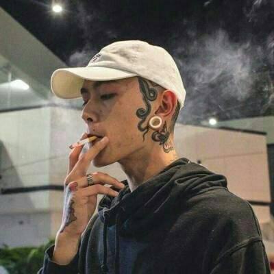 美头网 男生头像 > 纹身头像男生图片霸气