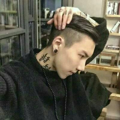 纹身头像男生图片霸气 高清霸气的男生纹身头像图片
