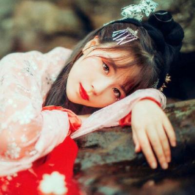 古风头像女红衣 高清好看的红衣女忧伤古风头像_女生