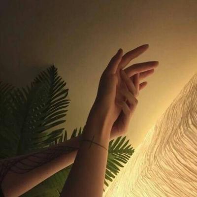 美手头像 高清好看的美手头像图片情侣男生女生的手都