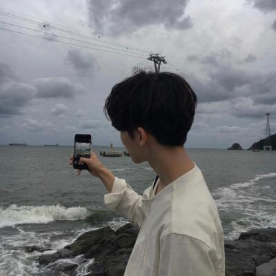 qq头像手机控男生 高清新潮的手机控男生头像超拽