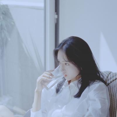 qq头像气质女人味 高清有气质女人味十足的头像