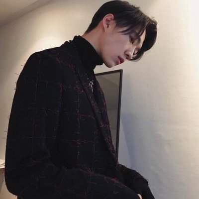 网红照片男生图片帅气头像 高清帅气的网红男生照片头像