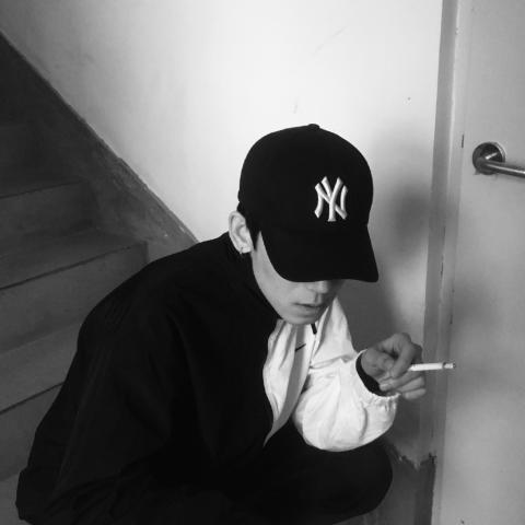 美头网 男生头像 > 韩系男头高清