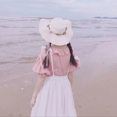 女生海边吹风图片头像 高清度假吹风的海边头像女生唯美漂亮