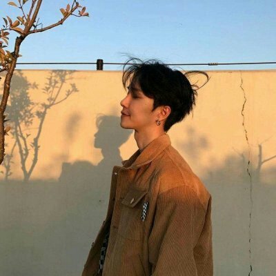 ins帅气男头 高清好看帅气的ins男生头像图片