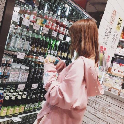 qq头像女生背面 高清好看时尚的女生背面头像图片