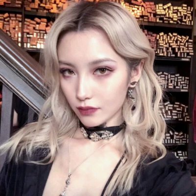 霸气照片女生超拽高雅头像 这样的小姐姐你爱不